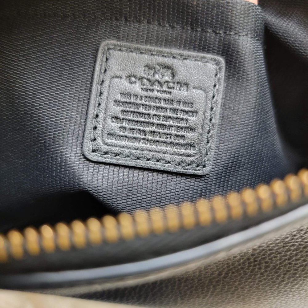 SOLD Coach Crossboby Chain Bag - Picture 8 of 8